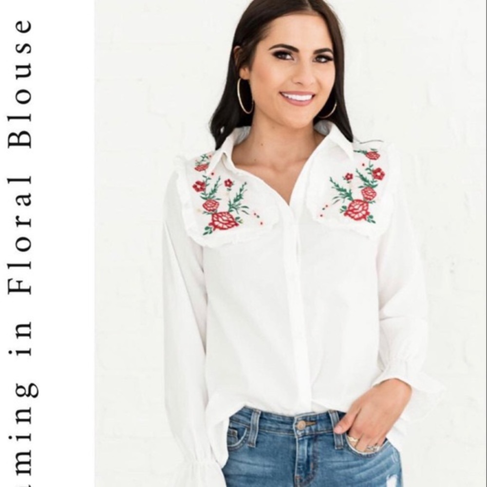 Rachel Parcell Embroidered Blouse